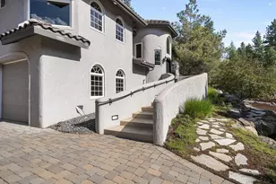 2279 NW Putnam Rd, Bend, OR 97703 - Photo 8