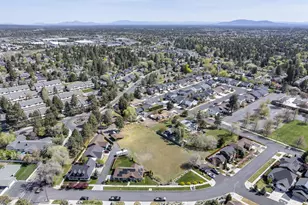 2640 NE 8th St, Bend, OR 97701 - Photo 10