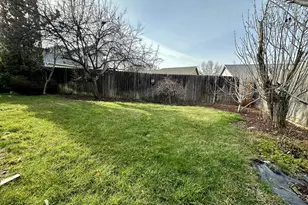 135 Meadow Slope Dr, Talent, OR 97540 - Photo 42