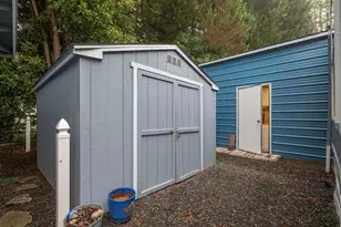 208 Chestnut Ln, Grants Pass, OR 97526 - Photo 28