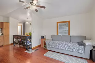 208 Chestnut Ln, Grants Pass, OR 97526 - Photo 10