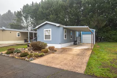 208 Chestnut Lane, Grants Pass, OR 97526 - Photo 4