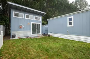 208 Chestnut Ln, Grants Pass, OR 97526 - Photo 6