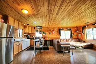 17275 Water Gap Rd, Williams, OR 97544 - Photo 12