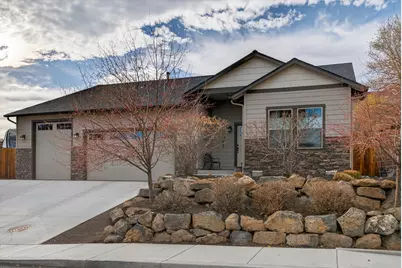 2793 SW 33rd Street, Redmond, OR 97756 - Photo 2