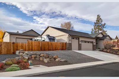 2793 SW 33rd Street, Redmond, OR 97756 - Photo 1
