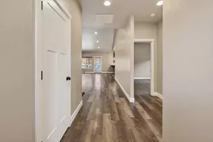 2793 SW 33rd St, Redmond, OR 97756 - Photo 6