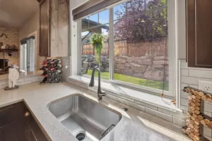 2793 SW 33rd St, Redmond, OR 97756 - Photo 12