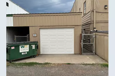 2105 Holly Avenue, Klamath Falls, OR 97601 - Photo 4