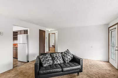 306 SW 3rd Street, Grants Pass, OR 97526 - Photo 4