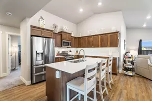 3556 NW 10th Pl, Redmond, OR 97756 - Photo 8