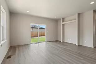 3236 NW Dogwood Ave, Redmond, OR 97756 - Photo 14