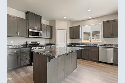 3236 NW Dogwood Avenue #Lot 27, Redmond, OR 97756 - Photo 8