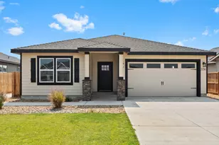 3236 NW Dogwood Ave, Redmond, OR 97756 - Photo 6