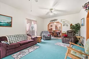 425 S Oakdale Ave, Medford, OR 97501 - Photo 12