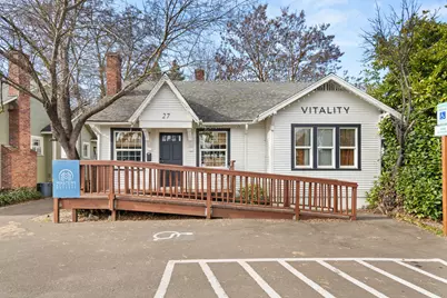 27 Crater Lake Avenue, Medford, OR 97504 - Photo 1