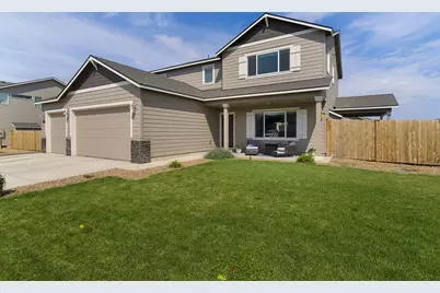 280 NW Double Eagle Avenue, Madras, OR 97741 - Photo 2