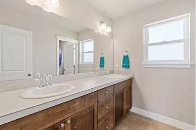 280 NW Double Eagle Avenue, Madras, OR 97741 - Photo 8