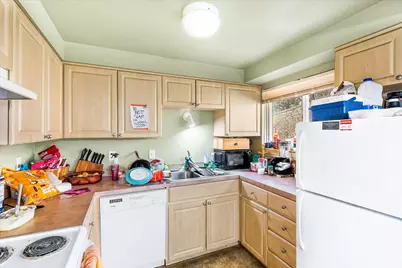 18525 E Evans Creek Road, Rogue River, OR 97537 - Photo 10