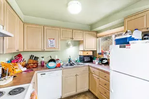 18525 E Evans Creek Rd, Rogue River, OR 97537 - Photo 10