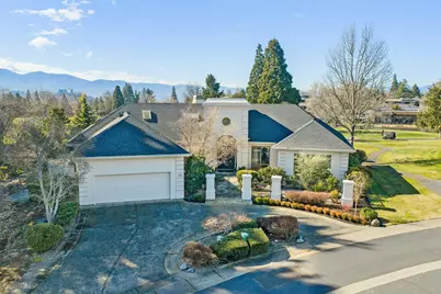 3192 Arnold Palmer Way, Medford, OR 97504 - Photo 2