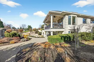 3192 Arnold Palmer Wy, Medford, OR 97504 - Photo 80