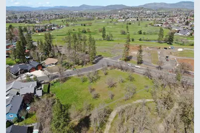 Echo Way, Eagle Point, OR 97524 - Photo 1