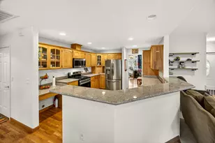 884 Mendolia Way, Central Point, OR 97502 - Photo 8