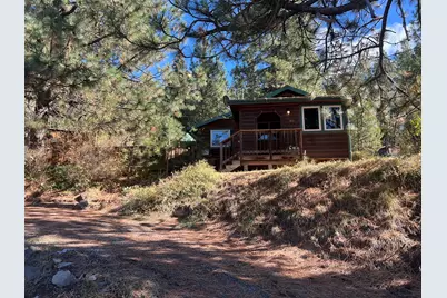 109 S 3rd Avenue S, Chiloquin, OR 97624 - Photo 2