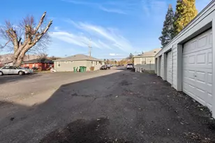 3614 Summers Ln, Klamath Falls, OR 97603 - Photo 28