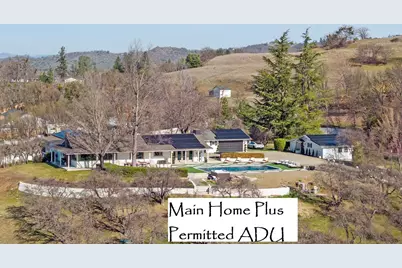 3320 N Foothill Road, Medford, OR 97504 - Photo 1