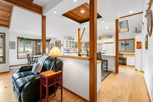 17764 Malheur Ln, Sunriver, OR 97707 - Photo 4