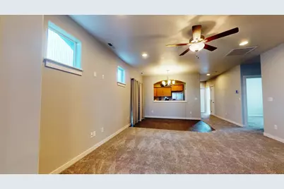 2474 NW Kingwood Avenue, Redmond, OR 97756 - Photo 2