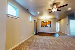 2474 NW Kingwood Ave, Redmond, OR 97756 - Photo 2