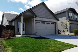 2474 NW Kingwood Ave, Redmond, OR 97756 - Photo 1