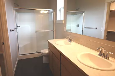 2474 NW Kingwood Avenue, Redmond, OR 97756 - Photo 12