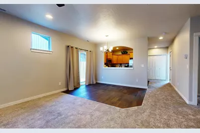 2474 NW Kingwood Avenue, Redmond, OR 97756 - Photo 4