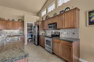 569 SE Nugget Ln, Madras, OR 97741 - Photo 10