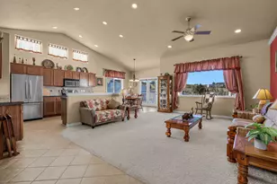 569 SE Nugget Ln, Madras, OR 97741 - Photo 6