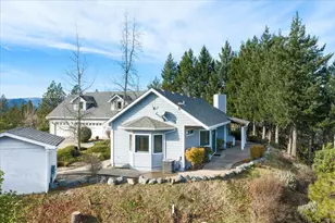3601 Campus View Dr, Grants Pass, OR 97527 - Photo 6