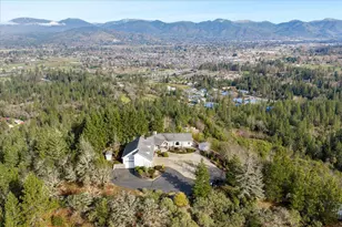 3601 Campus View Dr, Grants Pass, OR 97527 - Photo 66