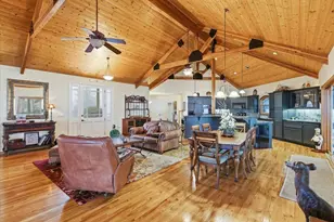 3601 Campus View Dr, Grants Pass, OR 97527 - Photo 16