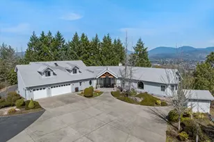 3601 Campus View Dr, Grants Pass, OR 97527 - Photo 12