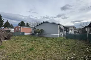 650 Hedy Jayne, Medford, OR 97501 - Photo 20