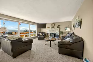 6251 Ventura Ln, Central Point, OR 97502 - Photo 10