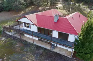 2501 Wagon Trail Dr, Jacksonville, OR 97530 - Photo 10