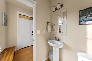 20760 NE Smoke Stack Ln, Bend, OR 97701 - Photo 16