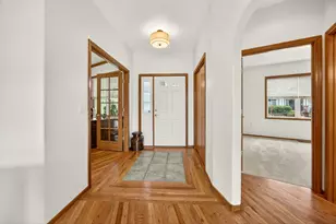 843 Plum Ridge Dr, Ashland, OR 97520 - Photo 8