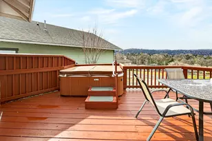 843 Plum Ridge Dr, Ashland, OR 97520 - Photo 6