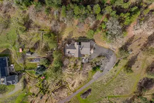 252 Frontier Ln, Grants Pass, OR 97526 - Photo 38